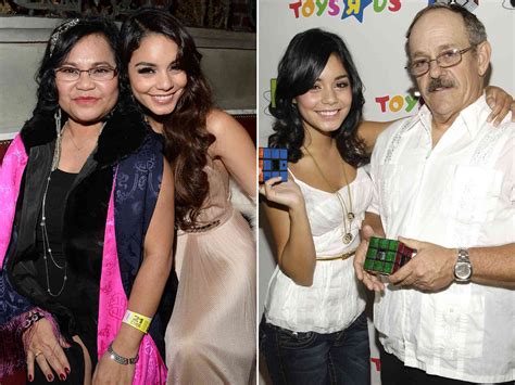 Vanessa Hudgens Boyfriend, Sister, Mom And Parents » Celebily.